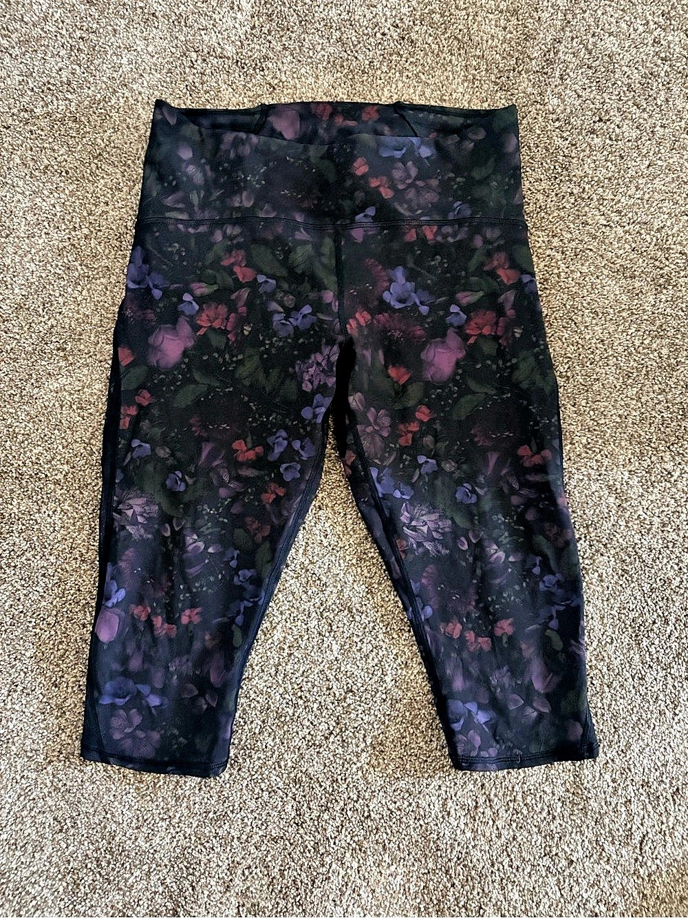 lululemon In Movement Crop Floral Leggings